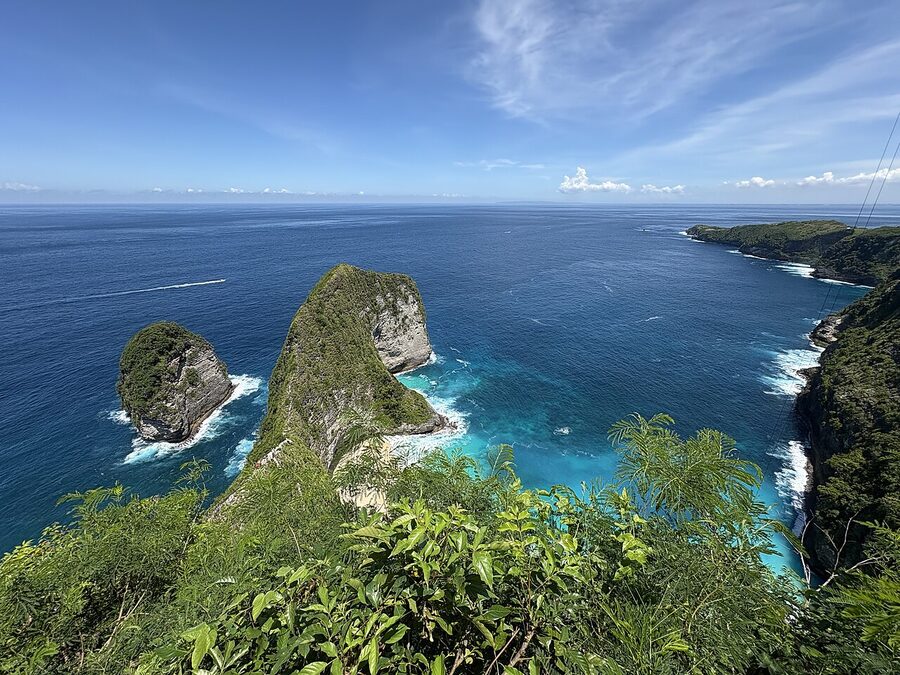 Kelingking Beach Nusa Penida T-Rex bay viewpoint