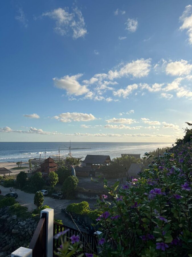 The cliff road descending to Pantai Melasti at the southern tip of Bali