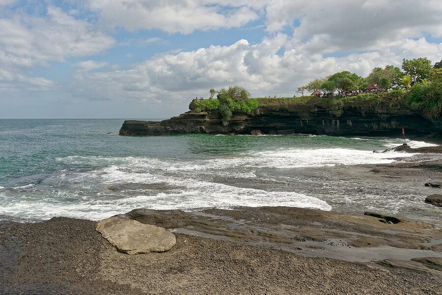 Pura Tanah Lot at high tide