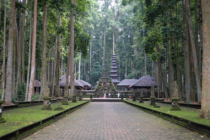 2-Day Private Sightseeing Tour of Bali with Hotel Pickup - Two Days, One Private Minivan: How This Tour Really Feels