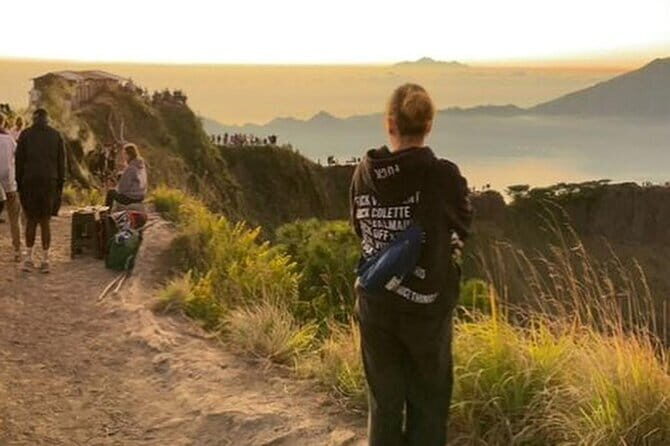 2 Days Mount Batur Sunrise Trekking With Private Ubud Day Tour - Transfers from south Bali and the early start you must plan for