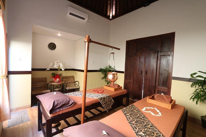 2-Hours Bali Relaxing Massage Package - Royal Orchid Spa meet-up: what happens first