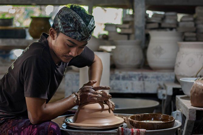 3 Hours Wheel Throwing Basic Ceramic Class - Step-By-Step: How the 3 Hours Typically Unfold