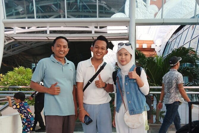 Airport Transfer Bali - Why a Bali Airport Arrival Transfer Beats the Touts at Ngurah Rai