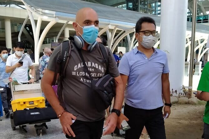 Airport Transfer Check in OR Check out Seminyak Area - Price and value: $14 per group, up to 4