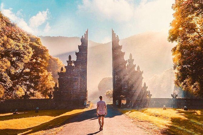 All Inclusive : Jumping Sliding at Aling- Aling Waterfall - Handara Gate - Lunch - Value check: why around $64 can add up well