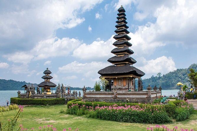 All Inclusive Sekumpul Waterfall Trekking , Handara Gate & Temple - Who this tour fits best (and who should choose differently)