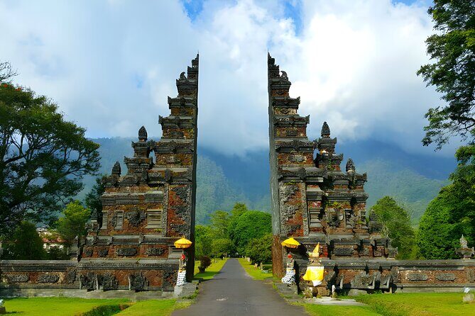 Amazing Bali Dolphin Watching Trip Experience - Ulun Danu Bratan Temple by Beratan Lake: where the culture feels real