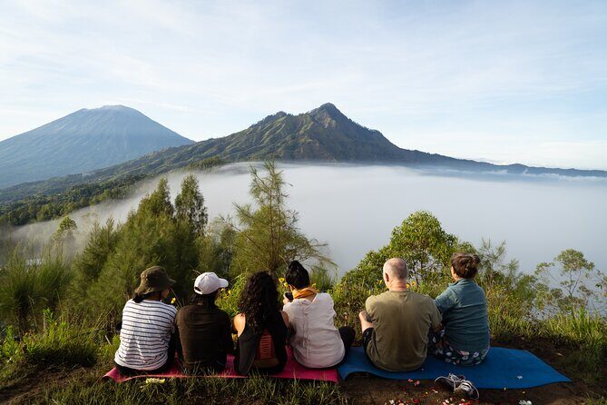 Ancien Wisdom and Culture tour - Up the Batur caldera: the 1-hour trek and sunrise setup