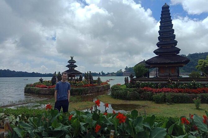 Ancient Temples and Jatiluwih Rice Terrace Private Tour - A coffee plantation stop that’s more useful than it sounds