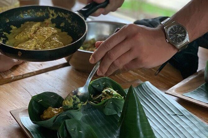 Authentic Balinese Cooking Class with Jewelry Making Class - Logistics that matter: group size, duration, and start time