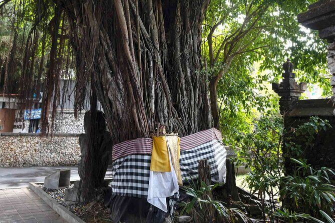 Backlanes and Hidden Sites: A Self-Guided Audio Tour in Seminyak - Wrapping Up on Petitenget Beach: Use the Audio Ending to Plan Your Next Step