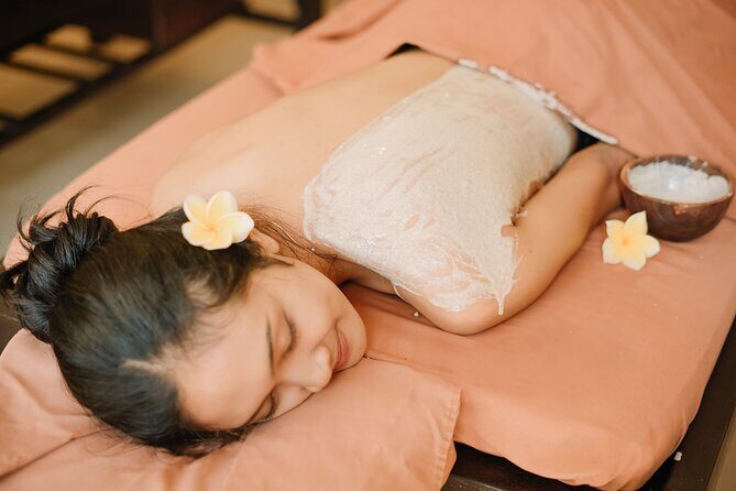 Bali 2 Hours Spa Packages - Refresh Your Body and Mind - Aromatherapy oils and the scalp-and-forehead calm moment