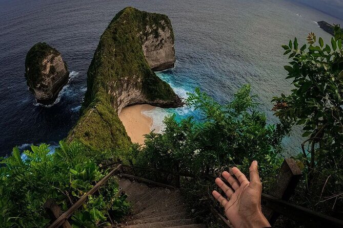 Bali 3 Days Private Tour-Bali Highlight - A Seminyak-based private run that hits Bali’s best-known corners