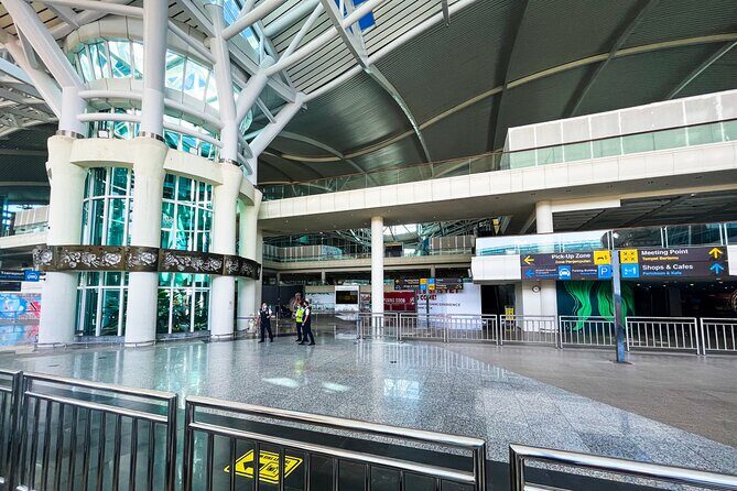 Bali Airport Transfer Service - Airport Pickup That Cuts Through the Bali Taxi Chaos