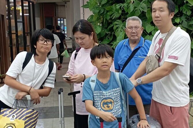 Bali Airport Transfer Shuttle Service - Vehicle comfort, and a seatbelt reality check for families