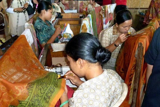 Bali Art Shopping and Culture Tour - Stop 1: Tohpati Village for Batik Fabric Art