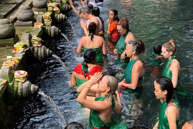 Bali: Barong Dance, Rice Terrace, Volcano, Temple, Waterfall Tour - Private Pickup in Seminyak: A Day That Starts on Time