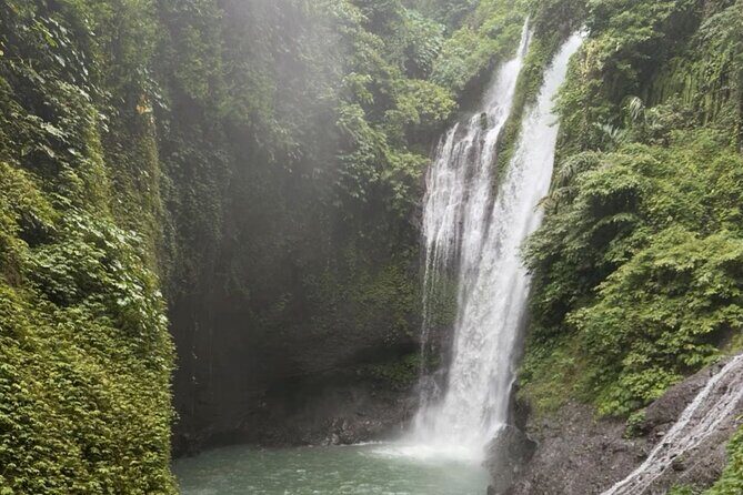 Bali Beach Horse Riding combo with waterfall All Inclusive - Guides that can make or break the day