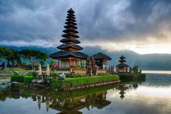 Bali: Bedugul Lake Temple, Banyumala Waterfall, UNESCO Rice Field - Key things to know before you go