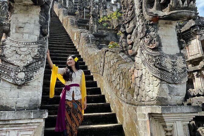 Bali best instagrammable sport tour - The included value: A/C private car, English guide, entrance fees, and water