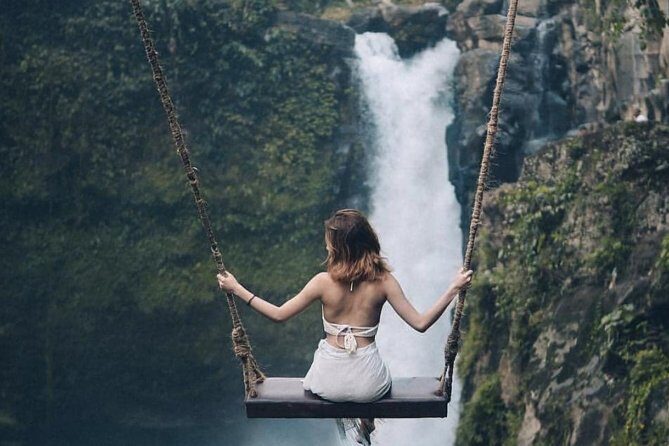 Bali Breathtaking Waterfall Tour (Private & All-Inclusive) - Lunch at Mt. Batur: buffet comfort with the best seat in the house
