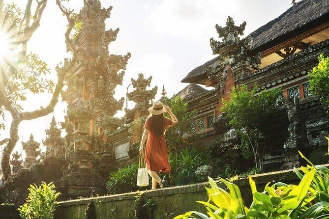 Bali Day Trip to Ubud Highlight Tour and Tanah Lot Temple - Batuan Temple and the Wantilan: A Dance-Linked Temple Visit