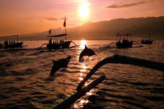 Bali Dolphin Lovina tour and Ulundanu Beratan - Ulun Danu Beratan Temple: Your Lake Temple Photo Stop