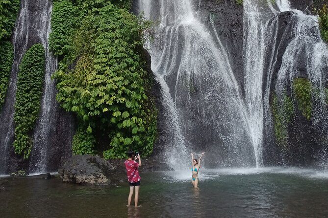 Bali Driver Recommendation - Barong & Kris Dance and Goa Gajah: culture with a strong opening