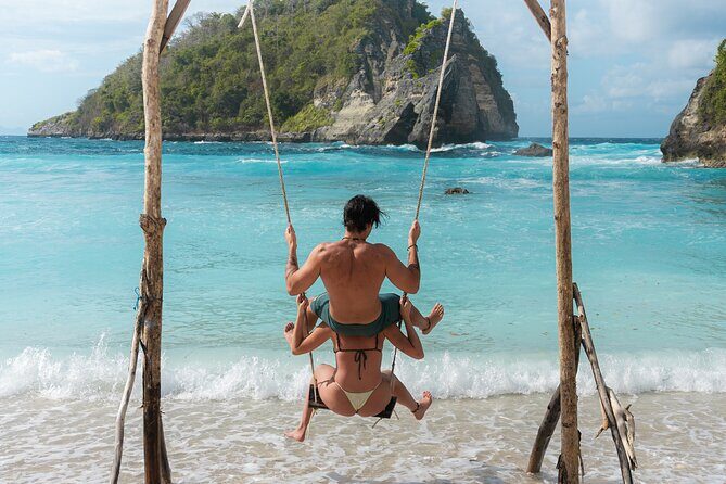 Bali East Nusa Penida Private Tour - All Inclusive - Stop Four: Teletubbies Hill and Its Rounded Viewpoint Shapes