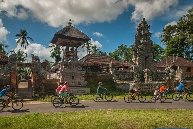 Bali Eco & Educational Cycling Tour - Breakfast at Penelokan With Mt. Batur Views