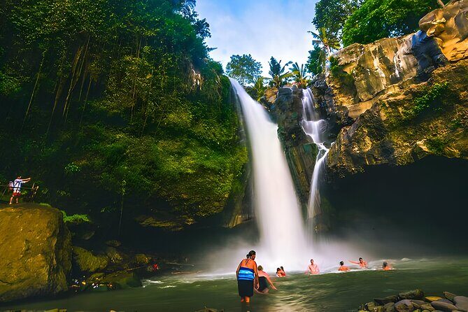 Bali Full-Day Car Charter: Ubud and Kintamani Volcano Trip - Tirta Empul Temple (About 1 Hour): The Holy Water Purification Stop