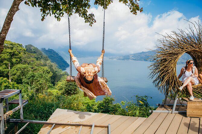 Bali Full-Day Tour: Exploring Instagrammable Place in North Bali - Stop 1: Lake Tamblingan and Lake Buyan (1 Hour)