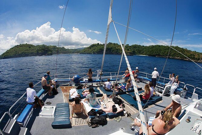 Bali Hai - Aristocat Sailing Cruise - Mushroom Beach stop: semi-submersible viewer plus snorkeling support