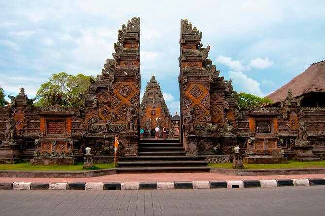 Bali Hindu temple, Rice terrace, Waterfall -All Inclusive - Stop 4: Uma Pakel Agro Tourism and Coffee Processing Time