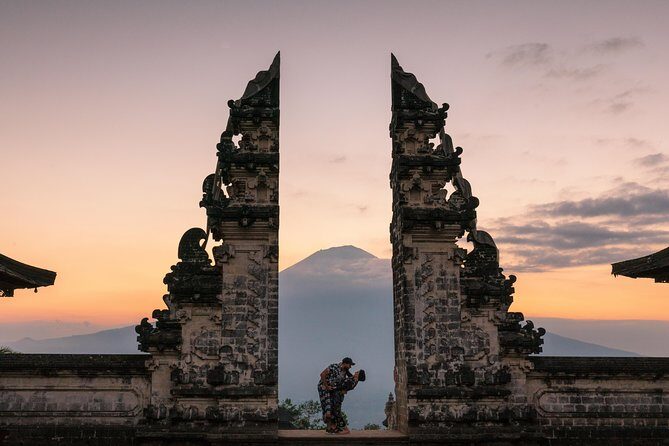 Bali Instagram: Gate of Heaven Temple Tour - Getting from Ubud in an air-conditioned vehicle