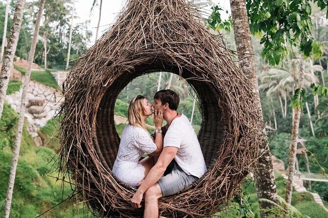Bali Instagram Tour - Uma Ceking swing and the rice-terrace backdrop