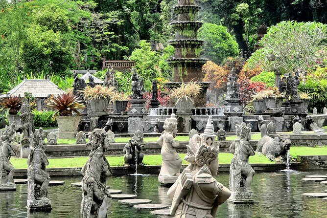 Bali Instagram Tour : Heaven Gate Tour - Tirta Gangga - Tukad Cepung Waterfalls - Who this tour is best for (and who should skip it)
