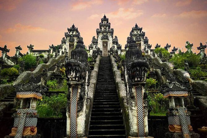 Bali Instagram Tour: Lempuyang Temple, Tirta Gangga and Tukad Cepung Waterfall - Should you book this Bali Instagram tour?
