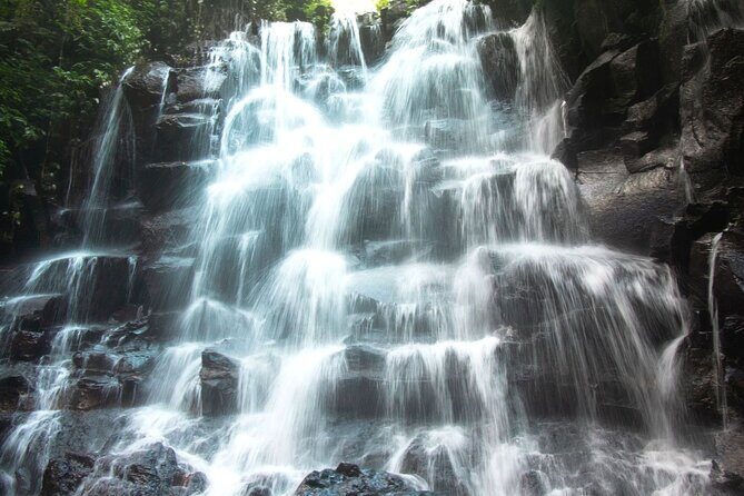 Bali Instagram Tour- Most Scenic Spots in Bali - Stop 3: Maha Kencana for a mountain-view lunch reset