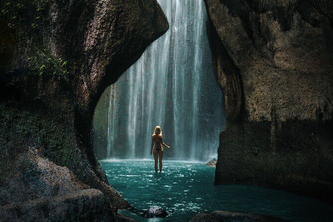 Bali Instagram Tour: The Most Scenic Spots - Transport, timing, and the difference between a good guide and a great one