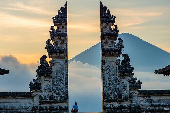 Bali Instagram Tour to The Most Scenic View - Tirta Gangga Royal Water Gardens: A Cool, Scenic Break