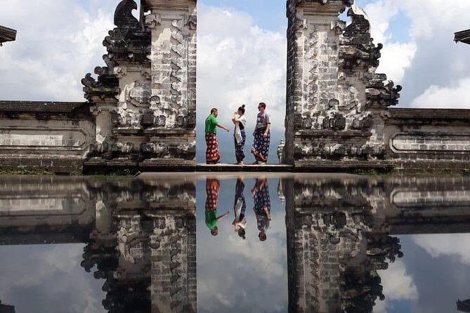 Bali : Instagrams Tour Lempuyang Temple, Tirta Gangga- Tukad Cepung , Tibumana Waterfall - Early 6:30am start from Nusa Dua: time savings you can feel