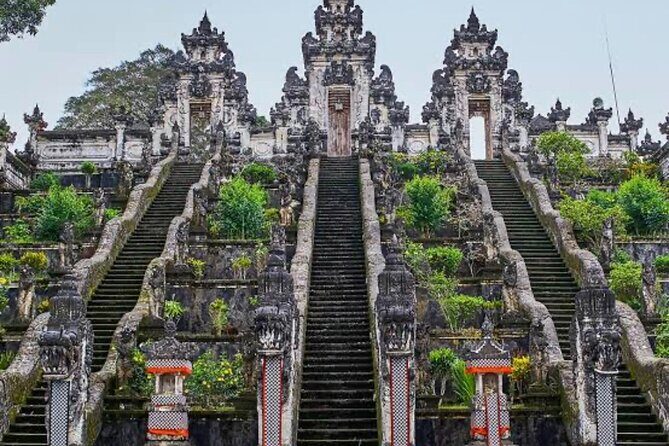 Bali : Instagrams Tour Lempuyang Temple, Tirta Gangga- Tukad Cepung , Tibumana Waterfall - What’s included in the $60 private tour (and what isn’t)