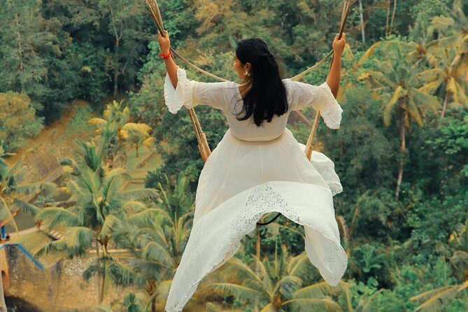Bali Jungle Swing Experience Full Activity - The heat, crowds, and lines: what to expect when you’re ready to fly