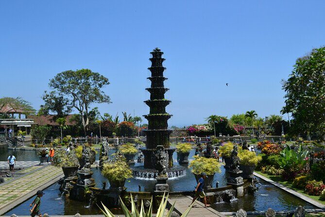 Bali Lempuyang Gate of Heaven and Besakih Mother Temple Tour - Logistics that matter: shuttle bus, meals, and the long day