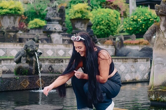 Bali: Lempuyang Temple, Waterfall & Rice Terrace Private Tour - Lempuyang Temple and the Gate of Heaven photo setup