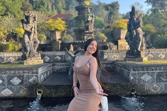 Bali Lempuyang Temple, Waterfall with Rice Terrace Tour - Stop 6: Tampaksiring tea and coffee tasting break