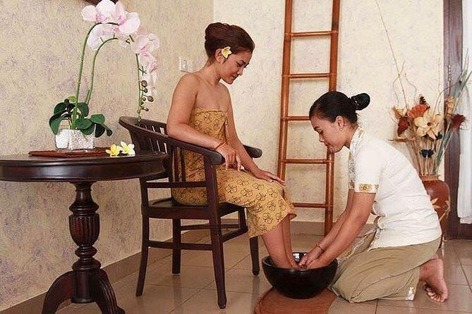 Bali Luxury Spa Massage and flower Bath 2 hour Treatmen - The flower bath: romantic, relaxing, and occasionally awkward