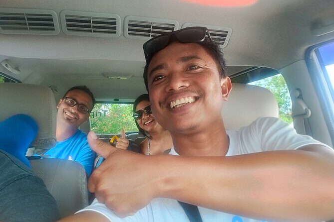 Bali Private arrival airport transfer - Finding Your Driver Fast at Ngurah Rai (Name Sign and Quick Updates)